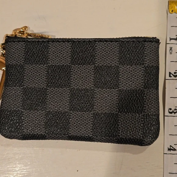 Patterned Key Pouch - Picture 5 of 5